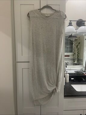 Umgee Light Gray Sleeveless Knot Hem Dress
